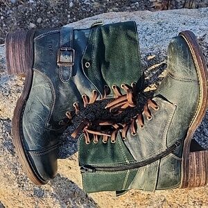 Taos Crave Teal Lace-Up Leather Combat Boots Size 8 / 8.5